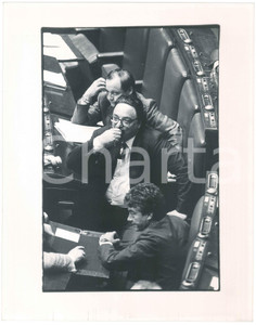 Fotografia d epoca originale 1985 ca POLITICA PSI Gianni DE MICHELIS Claudio MARTELLI alla Camera Foto 24x30 1