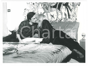 Fotografia d epoca originale 1986 RAI CINEMA Atelier  Lino CAPOLICCHIO Mara VENIER  Foto 24x18 cm 2 1