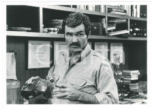 Materiale cinematografico d’epoca 1988 SWITCHING CHANNELS Burt REYNOLDS Ritratto dell attore  Foto 25x18 cm 1