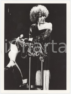 Fotografia d epoca originale 1985 ca ITALIA MUSICA  Ornella VANONI Ritratto della cantante  Foto 18x24 17 1