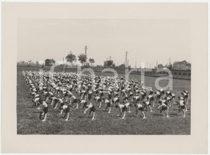 Fotografia d epoca originale 1940 ca ITALIA  Balilla  Esercizi ginnici in campagna 1 Foto 23x17 1