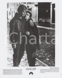 Materiale cinematografico d’epoca 1990 CINEMA Ghost  Patrick SWAYZE Demi MOORE  Foto 20x25 cm 1