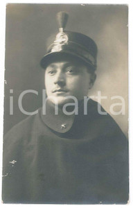 Fotografia d epoca originale 1910 ca ESERCITO Giovane ufficiale con mantello  Fotografia 9x14 cm 1