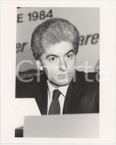 Fotografia d epoca originale 1984 MILANO  PSI  Gian Stefano MILANI a un congresso  Ritratto Foto 2 1