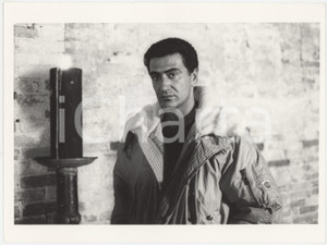 Fotografia d epoca originale 1990 ca CINEMA Yorgo VOYAGIS Ritratto dell attore  Foto 24x18 cm 1