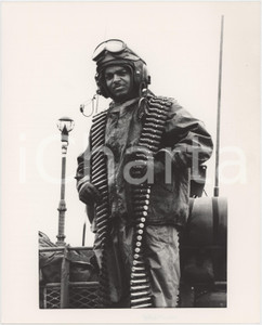 Fotografia d epoca originale 1985 ca ESERCITO ITALIANO  GRANDI MANOVRE Soldato carrista  Foto 20x25 cm 1