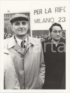 Fotografia d epoca originale 1990 ca MILANO  PSI Antonio PIZZINATO e Alberto BELLOCCHIO durante convegno 1 1