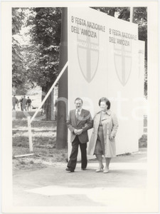 Fotografia d epoca originale 1984 MILANO Festa dell amicizia DEMOCRAZIA CRISTIANA Foto 18x24 cm 2 1