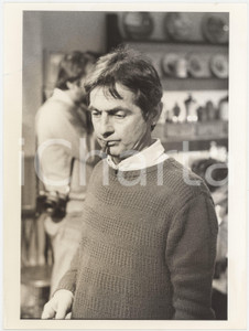 Fotografia d epoca originale 1985 RAI Un cappello pieno di pioggia  Gianni SERRA Ritratto  Foto 18x24 2 1