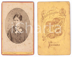 Fotografia d epoca originale 1880 ca FOSSANO CN Ritratto di donna con fiocco Foto DELGAIZO CDV 1