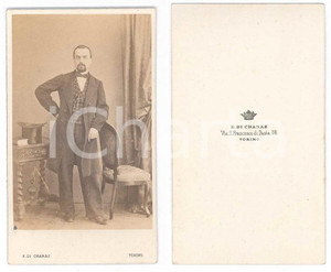 Fotografia d epoca originale 1870 ca TORINO Gentiluomo con panciotto a quadretti  Foto E. DI CHANAZ CDV 1