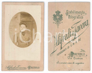 Fotografia d epoca originale 1900 ca PINEROLO Donna in abito a quadretti Foto ALFREDI & TAVERA CDV 1