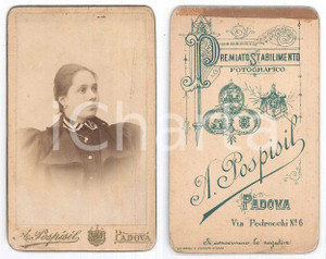 Fotografia d epoca originale 1900 ca PADOVA Giovane donna con ciondolo a stella Foto Arturo POSPISIL CDV 1