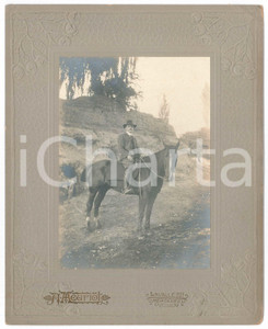 Fotografia d epoca originale 1910 ca VILLA MERCEDES ARGENTINA Ritratto maschile a cavallo  Foto A. MEURIOT 1