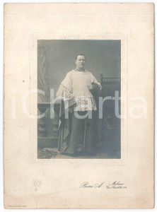 Fotografia d epoca originale 1910 ca MILANO Ritratto di don Alessandro BUSSOLI giovane Foto A. BINI 17x24 cm 1