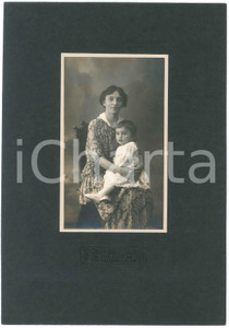 Fotografia d epoca originale 1915 ca MILANO Ritratto di madre e figlio Fotografia Gigi BASSANI 20x27 cm 1