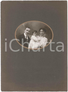 Fotografia d epoca originale 1915 ca MILANO Ritratto di famiglia con bambino  Foto Gigi BASSANI 24x32 cm 1