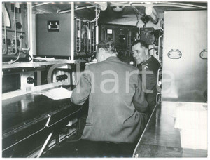 Fotografia d epoca originale 1960 ca DEUTSCHLAND  LANDESPOLIZEI HESSEN  Agenti presso centro radio 2 Foto 1