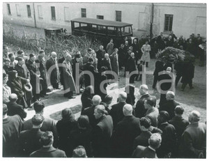 Fotografia d epoca originale 1944 MILANO Via Macconago  Azienda Agricola PEREGO  Funerali titolare 8 Foto 1
