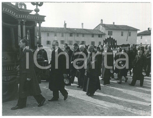 Fotografia d epoca originale 1944 MILANO Via Macconago  Azienda Agricola PEREGO  Funerali titolare 5 Foto 1