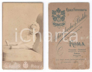 Fotografia d epoca originale 1890 ca ROMA Bambino in poltrona con cuffietta bianca  Foto SCHEMBOCHE & BALDI 1