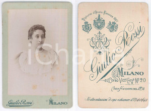 Fotografia d epoca originale 1890 ca MILANO Giovane donna con colletto in pizzo  Ritratto Foto Giulio ROSSI 1