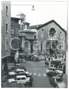 Fotografia d epoca originale 1975 ca BRESCIA Chiesa di San Francesco  Veduta   Foto ANIMATA auto 18x24 cm 1