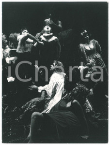 Fotografia d epoca originale 1974 L AQUILA Teatro Stabile   Aminta di Torquato TASSO Foto di scena 18x24 1