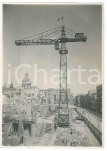 Fotografia d epoca originale 1940 ca MILANO ? Cantiere edile  Gru Ceretti & Tanfani Foto RARA ANIMATA 1