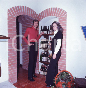 Fotografia d epoca originale 6X6cm DIAPOSITIVA ORIGINALE  1975 ca Giovanna e Giacinto FACCHETTI 1 1