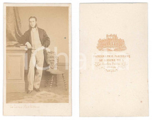 Fotografia d epoca originale 1870 ca TORINO Giovane nobiluomo  Ritratto con libri Foto LE LIEURE CDV 1