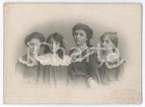 Fotografia d epoca originale 1910 ca TORINO Ritratto di quattro sorelle Fotografia G. ASSALE 16x12 cm 1