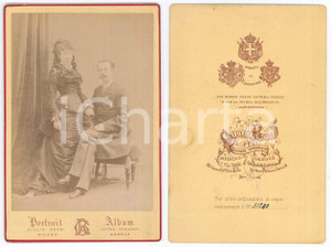 Fotografia d epoca originale 1875 ca NOBILTA  Ritratto di due coniugi per mano  Foto Giulio ROSSI 11x16 cm 1
