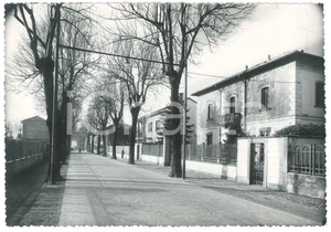 Fotografia d epoca originale 1950 ca OGGIONO LC Viale VITTORIA  Veduta Fotografia 17x12 cm 1