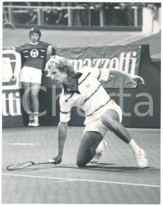 Fotografia d epoca originale 1978 ITALIA  TENNIS Vitas GERULAITIS al termine del match  Foto 24x30 cm 3 1