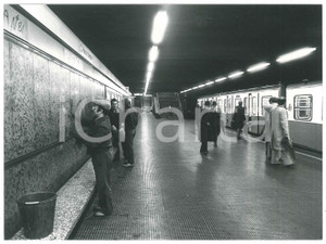 Fotografia d epoca originale 1985 ca MILANO  ATM Stazione metropolitana PORTA VENEZIA Foto 24x17 cm 1