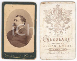Fotografia d epoca originale 1890 ca MILANO Ritratto maschile  Busto Foto CALZOLARI succ. GUIGONI & BOSSI 1
