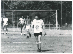 Fotografia d epoca originale 1987 ITALIA Cantante ZUCCHERO gioca a calcio  Tour SPANDAU BALLET Foto 1 1
