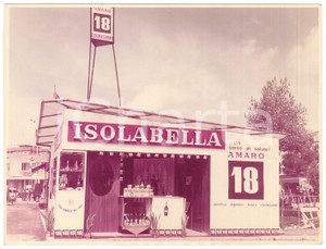 Fotografia d epoca originale 1965 FIERA DI CAGLIARI Stand AMARO 18 ISOLABELLA Foto 23x18 cm 1