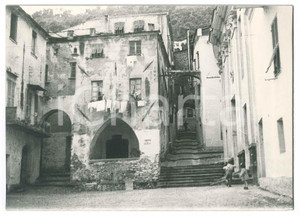 Fotografia d epoca originale 1957 TAGGIA IM Piazza Santissima TrinitÃ   Foto ANIMATA bambini 15x10 cm 1