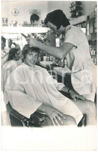 Fotografia d epoca originale 1970 ca CALCIO  JUVENTUS Pietro GEDEONE CARMIGNANI dal parrucchiere  Foto 1