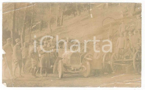 Fotografia d epoca originale Gennaio 1918 WW1 ZONA DI GUERRA Ufficiali con automobile Foto DANNEGGIATA 1