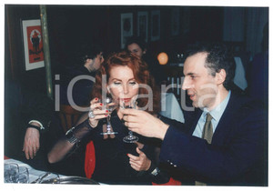 Fotografia d epoca originale 1995 MILANO ? Cena GREENPEACE  Marina RIPA DI MEANA Renato NERI Foto 4 1