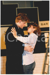 Fotografia d epoca originale 1987 SARONNO TEATRO  GRUPPO PALCOSCENICO A piedi nudi nel parco  Foto 4 1