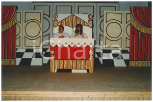 Fotografia d epoca originale 1987 SARONNO  GRUPPO PALCOSCENICO Vestito nuovo dell Imperatore  Foto 1 1