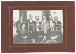Fotografia d epoca originale 1920 ca COSTUME  ITALIA  Ritratto di gruppo in interno Foto 15x11 cm 1