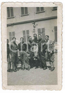 Fotografia d epoca originale 1932 TORINO Deposito FERROVIE  Gruppo di ufficiali  Foto 6x9 cm 1