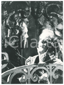 Fotografia d epoca originale 1940 ca CINEMA ITALIA Film in costume  Coppia in un castello  Foto di scena 1