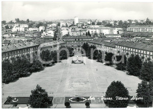 Cartolina originale da collezione 1960 ca ASTI Piazza Vittorio Alfieri e monumento  Cartolina FG NV 1