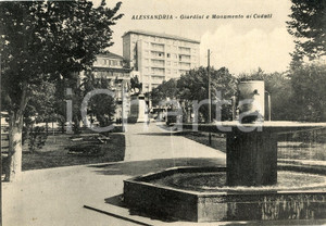 Cartolina originale da collezione 1950 ca ALESSANDRIA Giardini e Monumento equestre ai Caduti  Cartolina FG NV 1